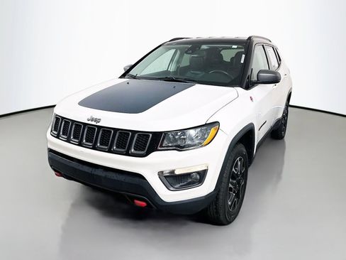 Used 2021 Jeep Compass Trailhawk AWD/4WD image 3