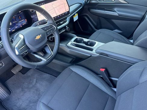 Used 2026 Chevrolet Equinox EV LT w/ Comfort Package AWD/4WD image 11