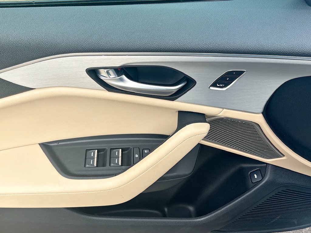 Used 2025 Acura TLX w/ Technology Package FWD image 18