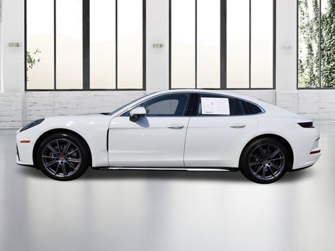 Used 2025 Porsche Panamera RWD image 2