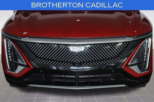 Certified 2024 Cadillac Lyriq Tech w/ Driver Assist Package AWD/4WD image 13