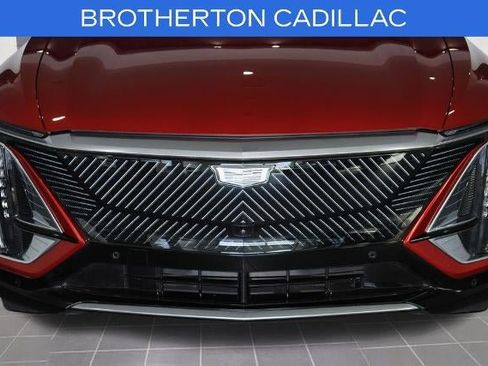 Certified 2024 Cadillac Lyriq Tech w/ Driver Assist Package AWD/4WD image 13