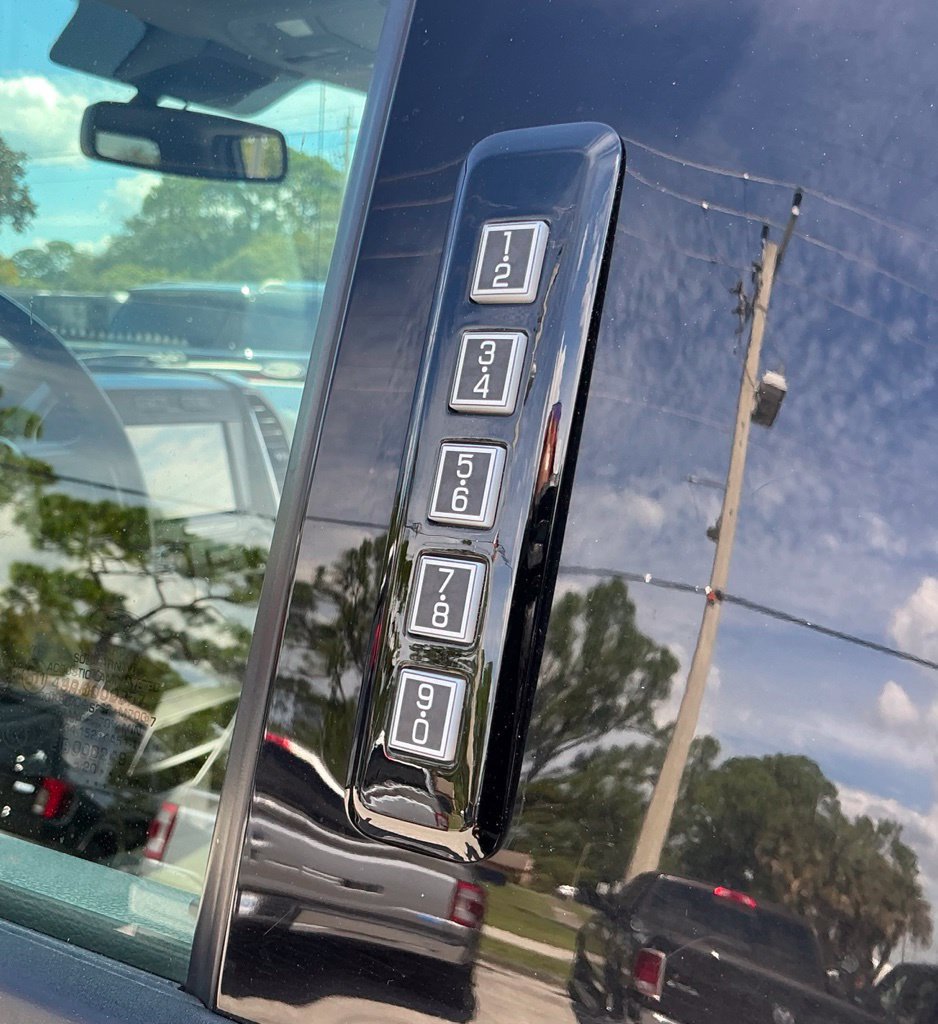 Used 2020 Ford F150 XLT w/ Equipment Group 302A Luxury AWD/4WD image 24