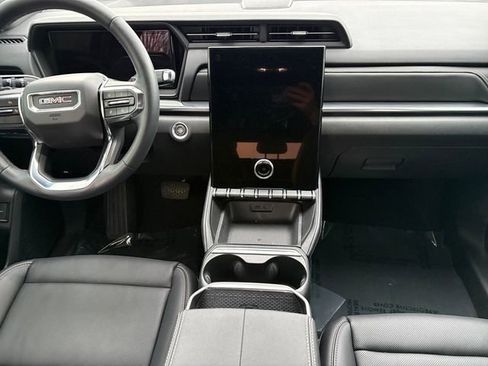 Used 2026 GMC Terrain Elevation w/ Elevation Premium Package image 11