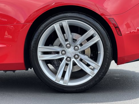 Used 2017 Chevrolet Camaro SS image 9