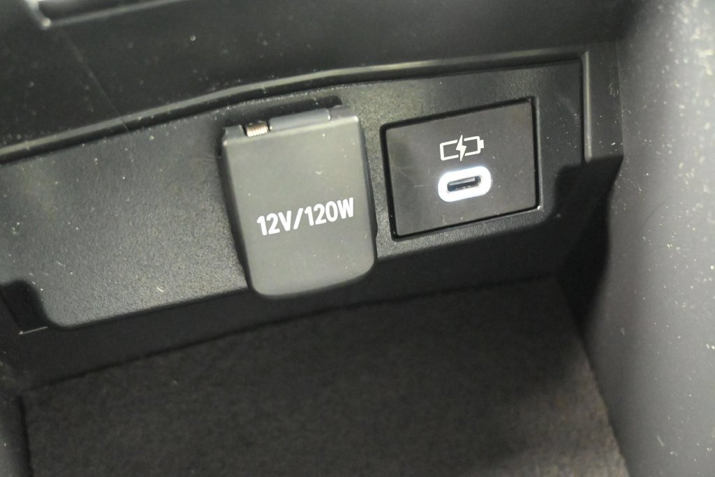Used 2024 Toyota Corolla SE FWD image 13
