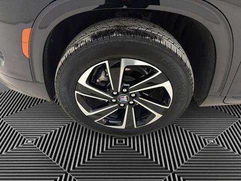 Certified 2025 Buick Enclave Sport Touring image 9