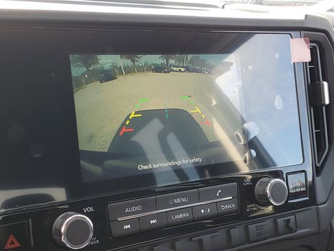 Certified 2025 Nissan Frontier S image 27