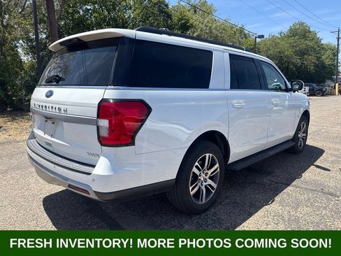 Used 2024 Ford Expedition Max XLT AWD/4WD image 2