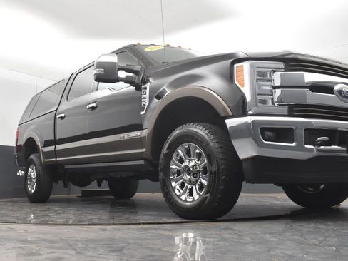 Used 2017 Ford F250 King Ranch w/ King Ranch Ultimate Package AWD/4WD image 22