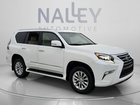 Used 2017 Lexus GX 460 Premium w/ Premium Package AWD/4WD image 7