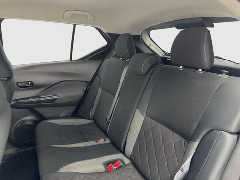 Used 2020 Nissan Kicks S FWD image 34