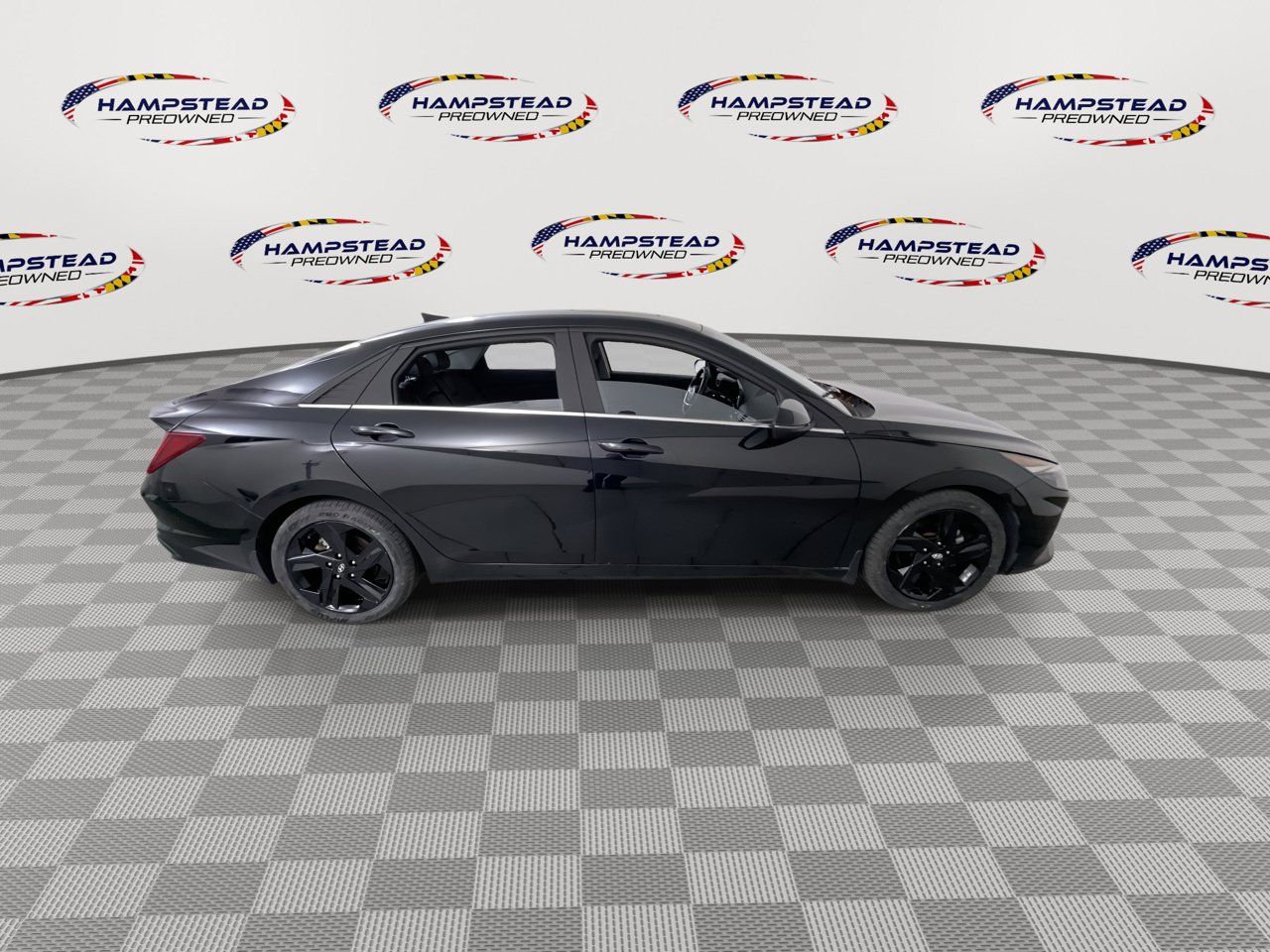 Used 2022 Hyundai Elantra Limited FWD image 9