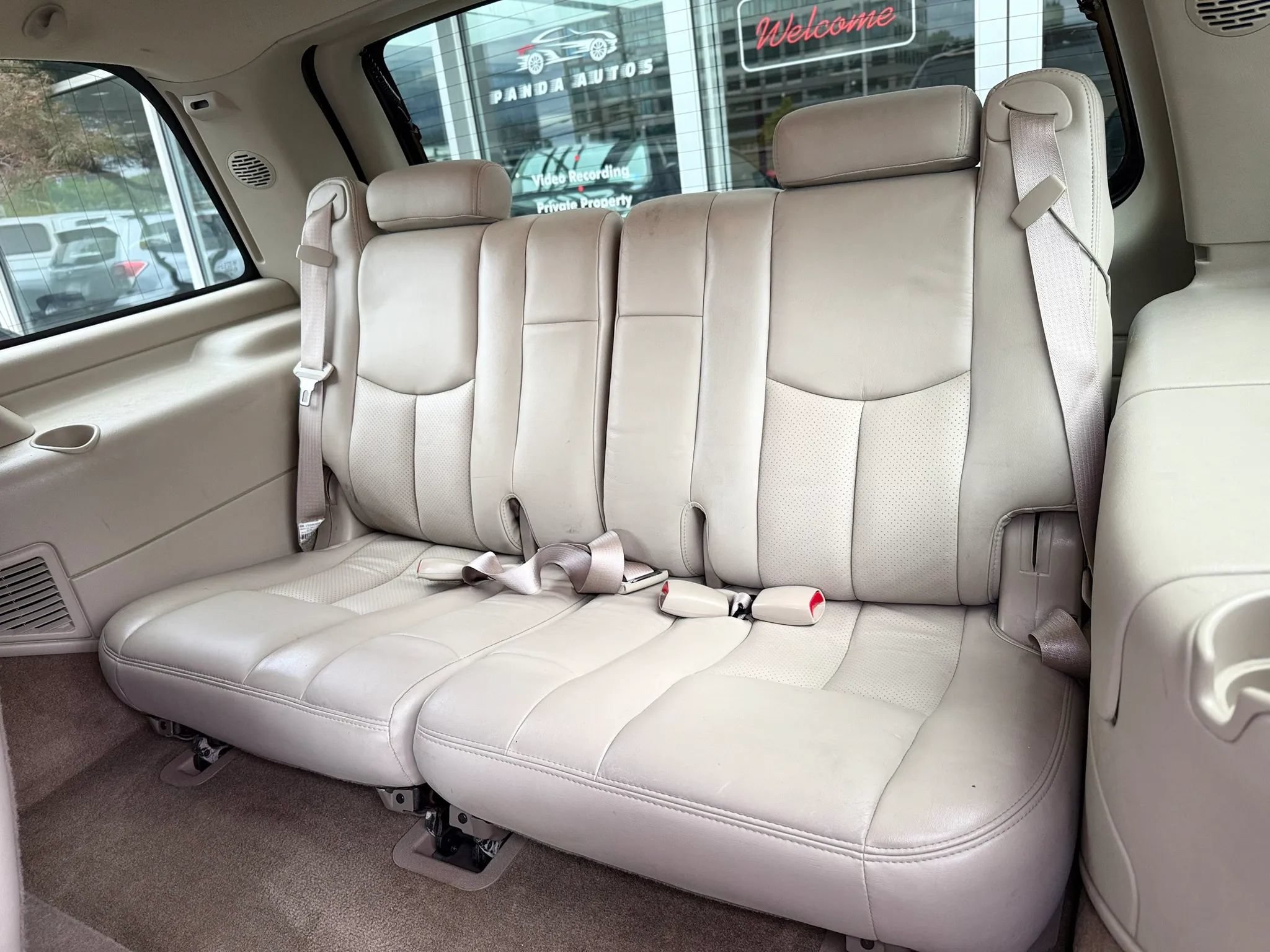 Used 2005 Cadillac Escalade AWD image 28