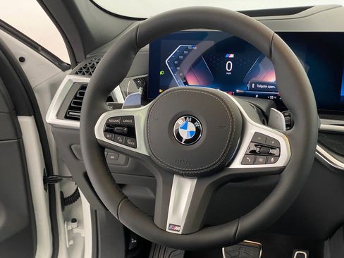 New 2026 BMW X6 xDrive40i w/ Executive Package image 15