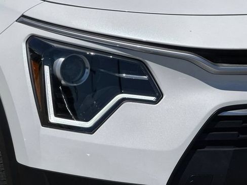 New 2026 Kia Niro LX FWD image 31