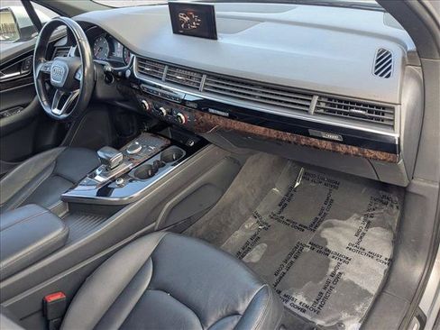 Used 2018 Audi Q7 3.0T Premium image 22