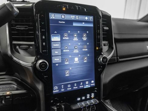 Used 2022 RAM 3500 Laramie image 28