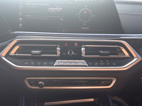 Used 2021 BMW X5 xDrive40i image 43