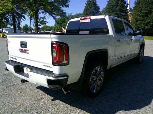 Used 2016 GMC Sierra 1500 Denali w/ Denali Ultimate Package AWD/4WD image 5