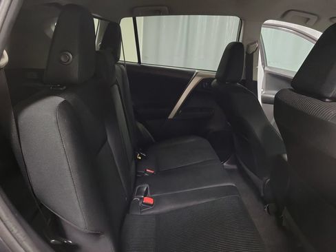 Used 2015 Toyota RAV4 LE FWD image 27
