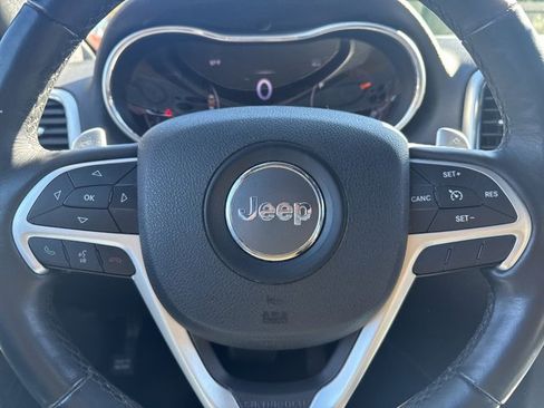Used 2015 Jeep Grand Cherokee Altitude image 23