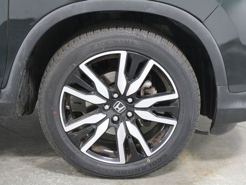 Used 2019 Honda Pilot Elite image 12
