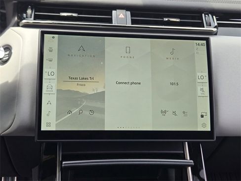 New 2026 Land Rover Range Rover Velar Dynamic SE image 11