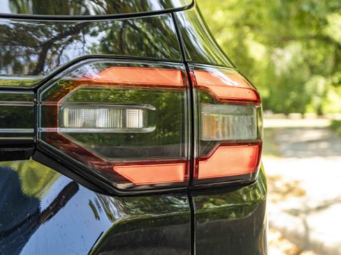 Used 2026 Honda Pilot Elite image 13