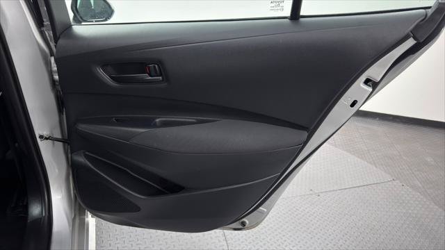 Used 2025 Toyota Corolla LE FWD image 21