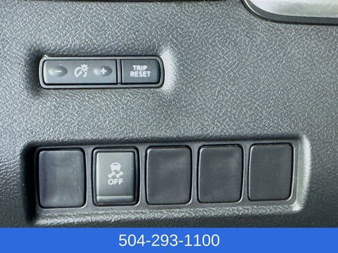 Used 2018 Nissan Murano SV image 10