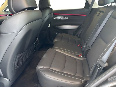 New 2026 Genesis GV70 2.5T Select image 13