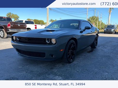 Used 2018 Dodge Challenger SXT w/ Blacktop Package image 3