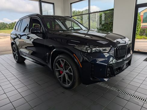 New 2026 BMW X5 xDrive50e w/ M Sport Package AWD/4WD image 1