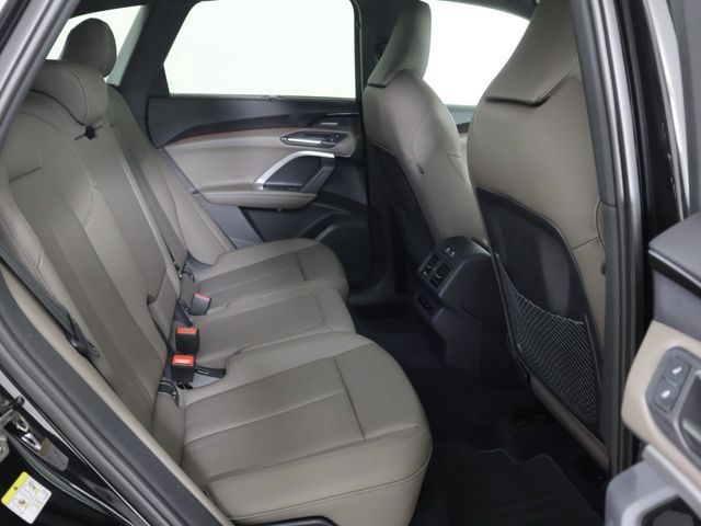 Certified 2025 Audi Q5 Premium w/ Premium Plus AWD/4WD image 14