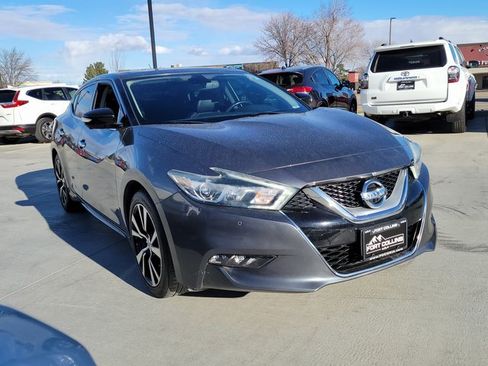 Used 2017 Nissan Maxima Platinum image 4