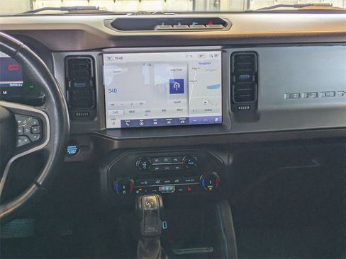 Used 2022 Ford Bronco Outer Banks image 13
