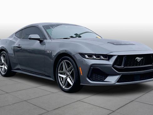 Certified 2025 Ford Mustang GT image 2