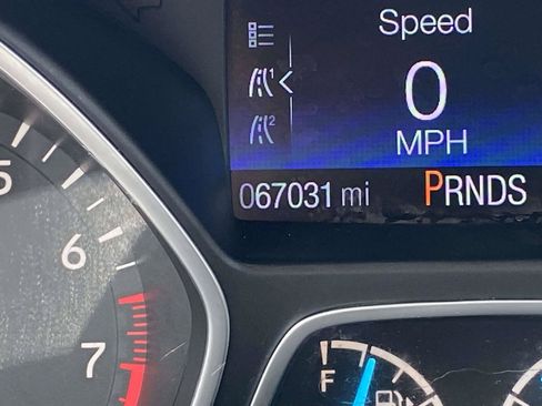 Certified 2017 Ford Escape SE FWD image 23
