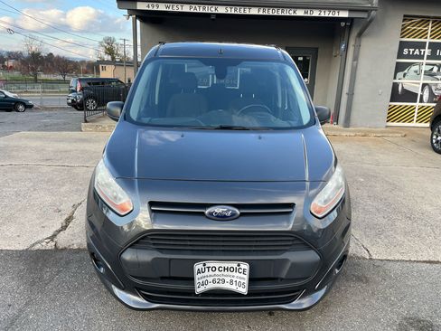Used 2016 Ford Transit Connect XLT image 2