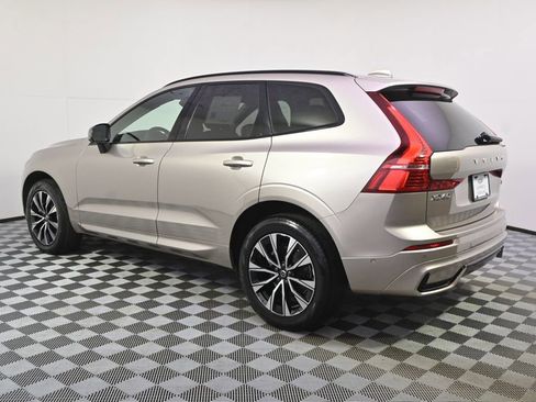 Used 2025 Volvo XC60 B5 Plus AWD/4WD image 3