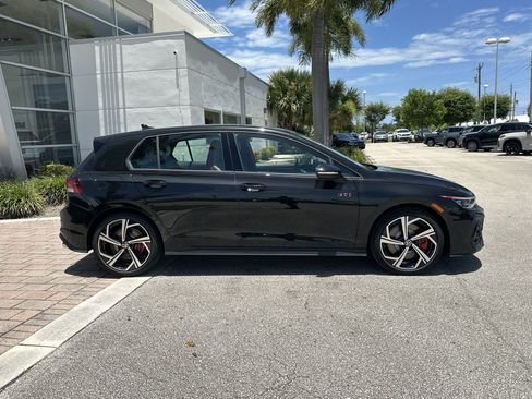 New 2025 Volkswagen GTI SE image 5
