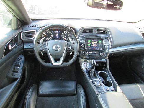 Used 2021 Nissan Maxima SR w/ Sport Mat Group image 14