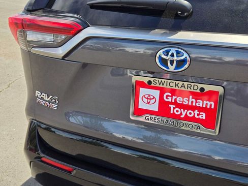Used 2022 Toyota RAV4 XSE w/ Weather Package AWD/4WD image 17