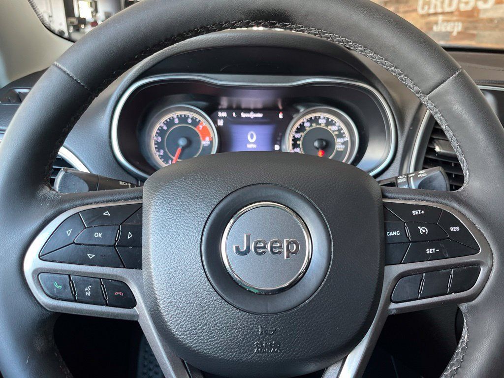 Used 2022 Jeep Cherokee Latitude Lux AWD/4WD image 32