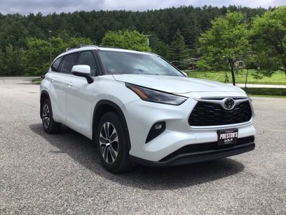 Used 2022 Toyota Highlander XLE