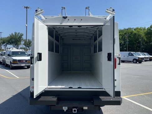 New 2024 GMC Savana 3500 w/ Power Convenience Package image 8