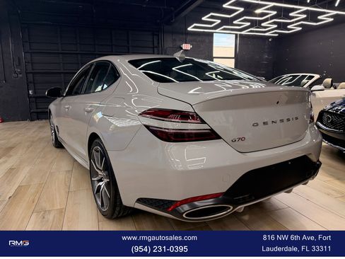 Used 2025 Genesis G70 2.5T image 3