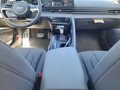 New 2025 Hyundai Elantra Sport image 12