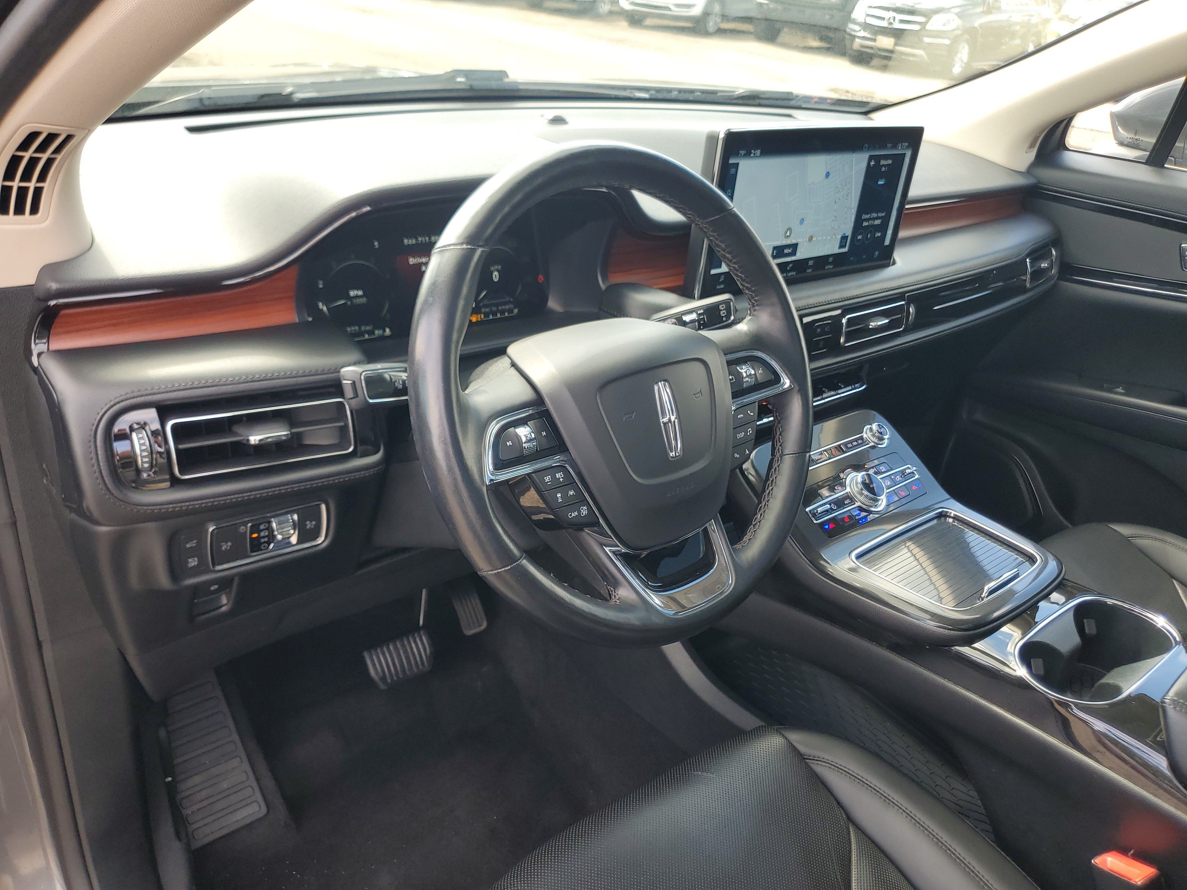 Certified 2022 Lincoln Nautilus Reserve AWD/4WD image 13